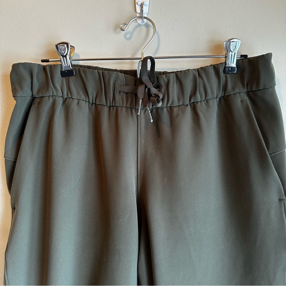 Lululemon ON THE FLY Crop Pants Woven W6AVMS - Picture 2 of 4